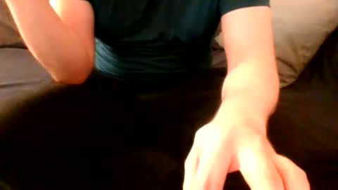 Frowxy online show from June 14, 3:19 am
