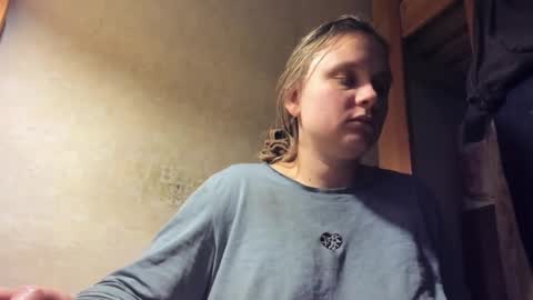 Snapshot of frumcake chatting on January 23, 3:48 am FrumCake online show from January 23, 3:48 am