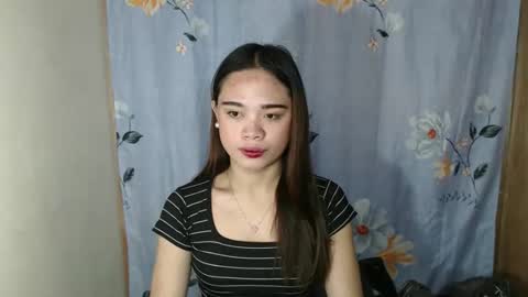 Snapshot of fuchsia_love chatting on September 10, 5:58 pm HI IM RONA DONT FORGET GIVE ME THUMBS UP AND JOIN TO MY FANCLUB online show from September 10, 5:58 pm