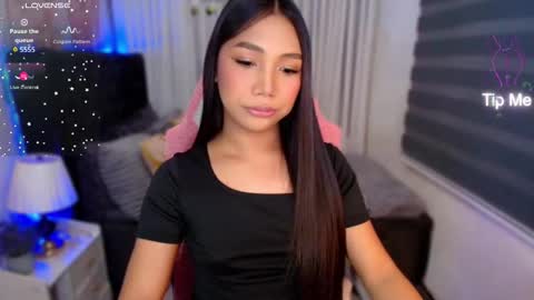 JAYDE MARRIE online show from March 16, 9:30 pm