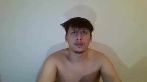 fuckmales21 online show from December 17, 3:02 am