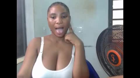 fuckxmypussy online show from March 22, 3:27 pm