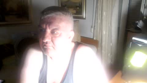 fukingcrazy online show from June 16, 9:30 pm