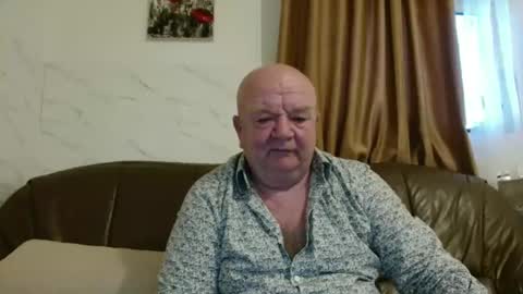 fullballs6 online show from March 11, 4:15 am