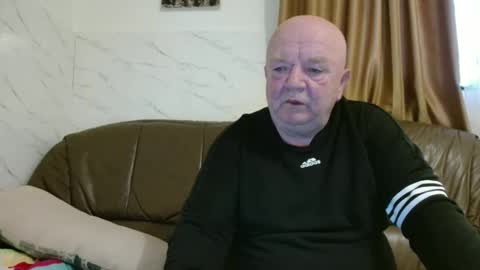 fullballs6 online show from March 12, 4:16 am