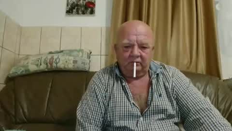 fullballs6 online show from September 12, 2:13 am