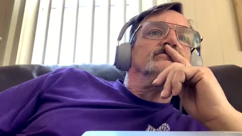 Snapshot of fxson8 chatting on February 26, 7:21 pm fxson8 online show from February 26, 7:21 pm