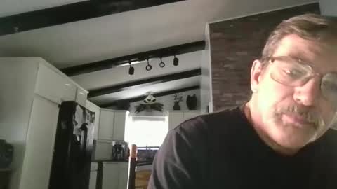 fxson8 online show from April 10, 2:11 pm