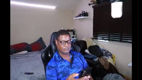 seldom seen online show from January 8, 1:00 am