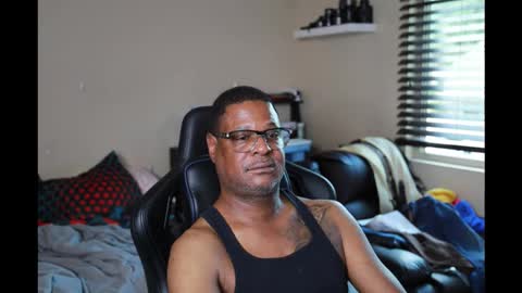 seldom seen online show from January 6, 11:31 pm