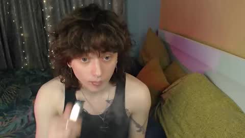 Ian online show from January 10, 1:44 am