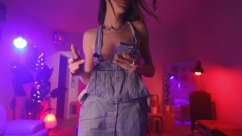 Snapshot of g_ia chatting on January 1, 8:37 pm G online show from January 1, 8:37 pm