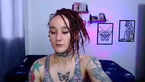 gabby_moon09 online show from October 20, 12:43 pm