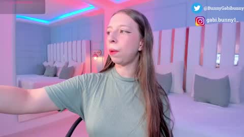 Gabi  online show from November 18, 5:16 pm