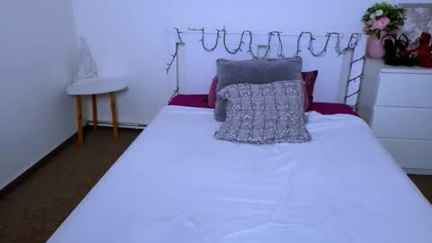 GabiCarter online show from February 4, 7:23 am