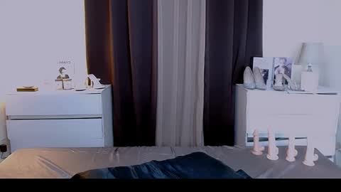 gabriela_deluxe online show from January 5, 5:27 pm