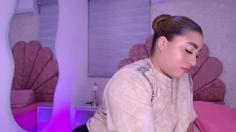 gabriela online show from April 15, 7:58 pm