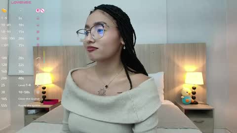 Gabriela Vargas online show from June 8, 1:28 am