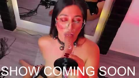 Gabriela Kassi online show from October 21, 11:59 am