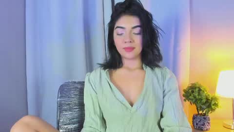 Gabriela Evans MS online show from May 29, 12:31 am