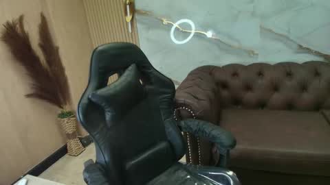 Gabriella online show from December 1, 12:58 pm