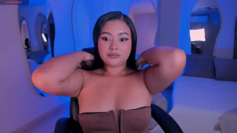 Gabriella Lee online show from May 5, 3:24 am