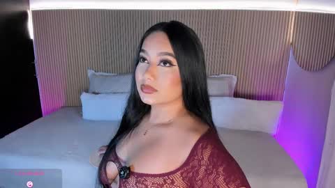 Snapshot of gaby_blaze chatting on October 16, 10:19 pm Gaby Blaze online show from October 16, 10:19 pm