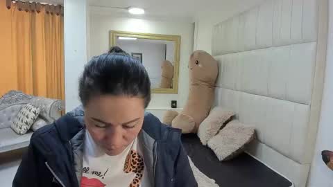 gabriela online show from February 14, 2:09 pm