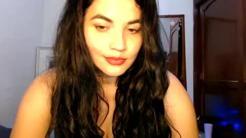 Snapshot of gabysot chatting on December 5, 11:23 pm gabysot online show from December 5, 11:23 pm