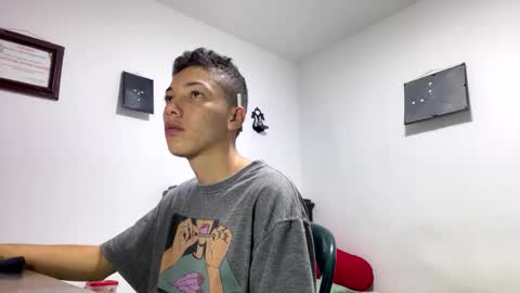 gadiel_sex online show from April 12, 10:08 am