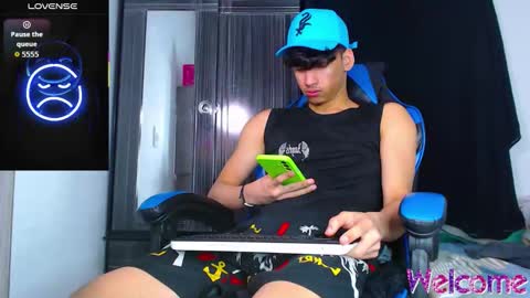 gael_jones online show from January 8, 6:08 am