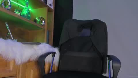 Gael Williams online show from September 19, 8:01 pm