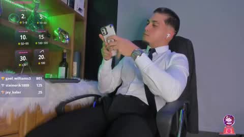 Gael Williams online show from October 4, 2:09 am