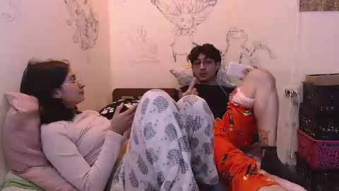 Gaia y Clayde online show from August 6, 1:14 am