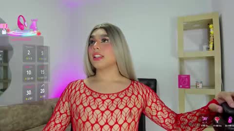 Snapshot of galateats chatting on September 24, 2:40 am laura bonnet online show from September 24, 2:40 am