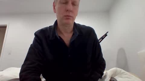 gamerboy200 online show from February 1, 11:24 pm