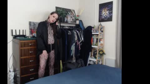 HOT  online show from October 25, 10:36 am