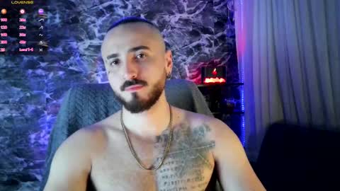 Snapshot of garbel09 chatting on February 25, 5:41 am Chris Dont forget to gift me thumb up Its very important to me and makes me happy AF online show from February 25, 5:41 am