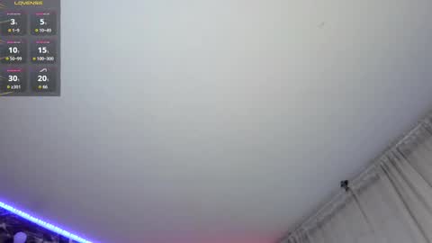 Snapshot of garbel09 chatting on September 30, 6:35 am Chris Dont forget to gift me thumb up Its very important to me and makes me happy AF online show from September 30, 6:35 am