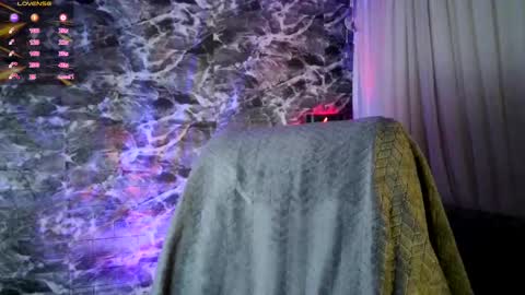 Snapshot of garbel09 chatting on March 10, 5:11 am Chris Dont forget to gift me thumb up Its very important to me and makes me happy AF online show from March 10, 5:11 am