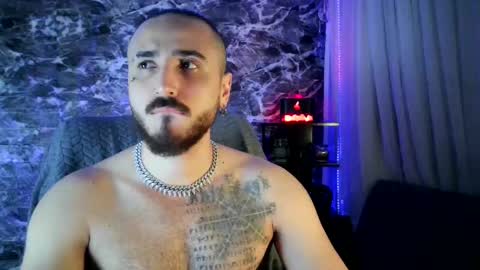 Snapshot of garbel09 chatting on March 2, 6:27 am Chris Dont forget to gift me thumb up Its very important to me and makes me happy AF online show from March 2, 6:27 am