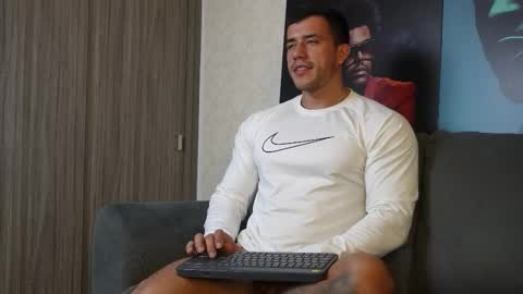 Garret online show from February 5, 1:09 am