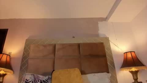 melanny villa online show from May 17, 4:38 pm