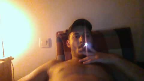 gaysluttyboy97ff online show from July 20, 3:36 pm