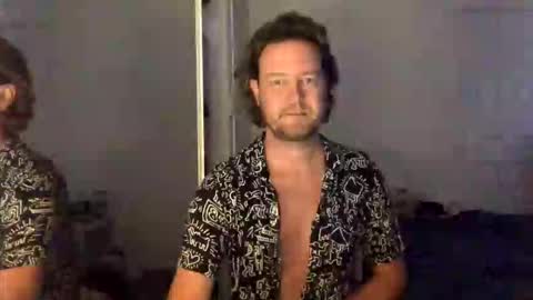 gcsurfer81 online show from April 25, 5:53 am