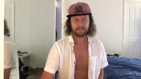 gcsurfer81 online show from March 8, 3:21 am