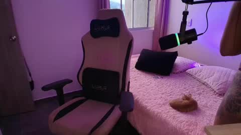 geminis11 online show from March 23, 10:26 pm