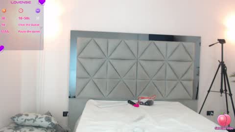 GENESIS online show from April 11, 5:23 am