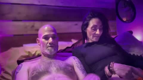 Snapshot of geomae chatting on October 4, 4:43 am geomae online show from October 4, 4:43 am