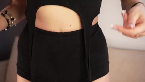 georgiamorandi online show from March 9, 9:25 am